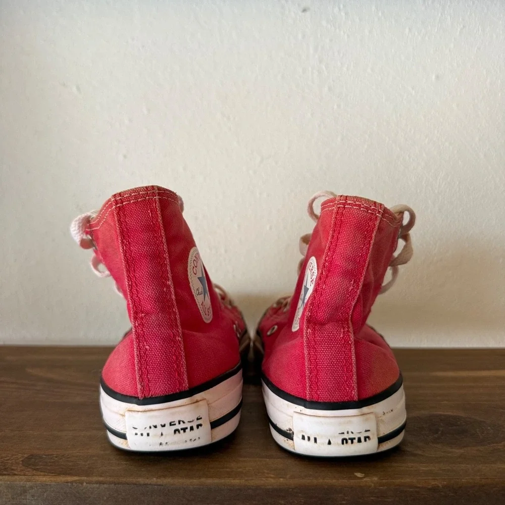 Converse Chuck Taylor All Star Hi Red Canvas Youth Size 2 Sneakers